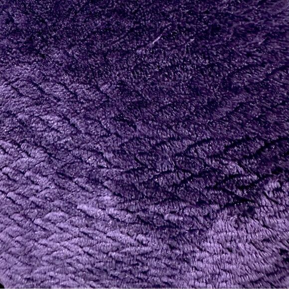 Charter Club Women’s Plush Zig Zag Zipper Robe in the Size Large in Deep Purple - Picture 15 of 16